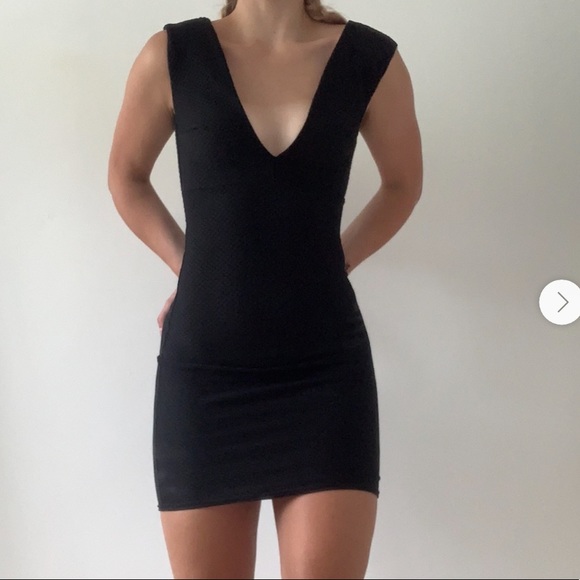 ASOS Dresses & Skirts - ASOS Maroon Bodycon Mini Dress w/ plunge neck